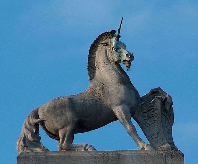 Statue of a unicorn